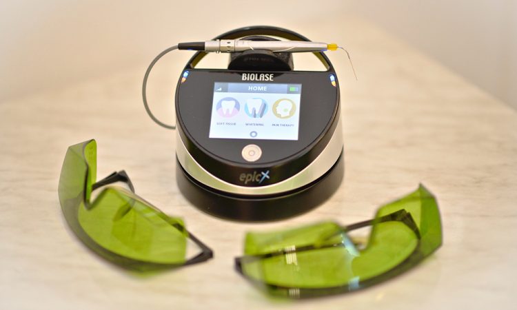 Dentalni laser